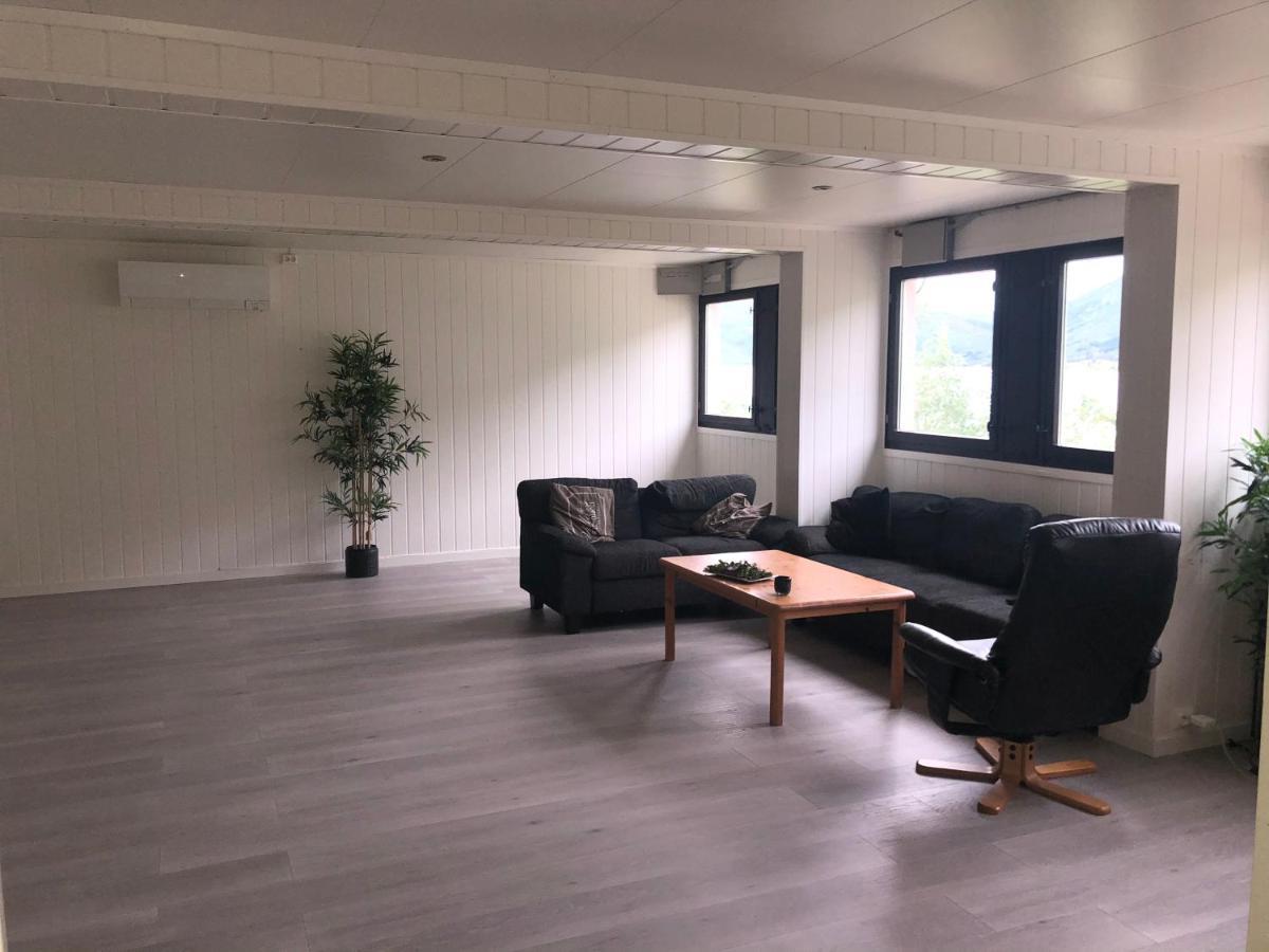 Melishome: Aurora Observatory Tromso Luaran gambar